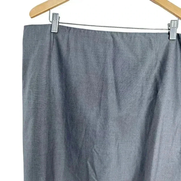 SOLD Vintage Escada Grey Wool and Silk Pencil Skirt Women's Size 16 US Office - Picture 2 of 10